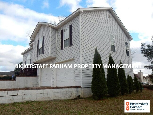 Photo - The Ideal Space to Balance Life, Work and Play.