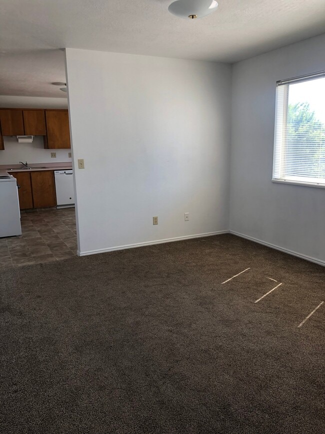 Photo - 148 W 1140 N Unit Apt 2