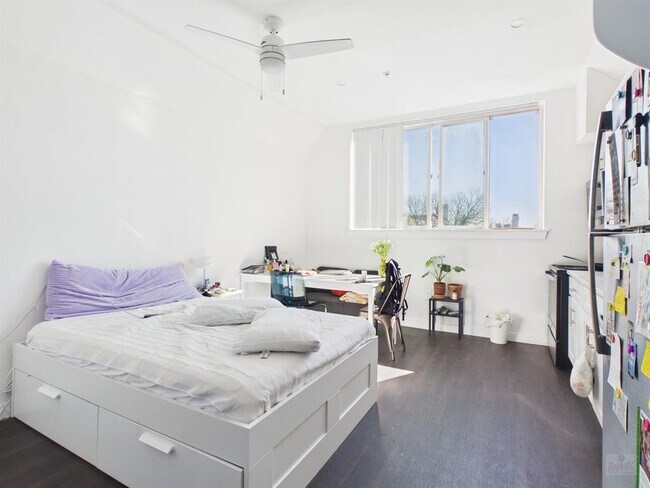 Photo - 1010 W 26th St Unit 604