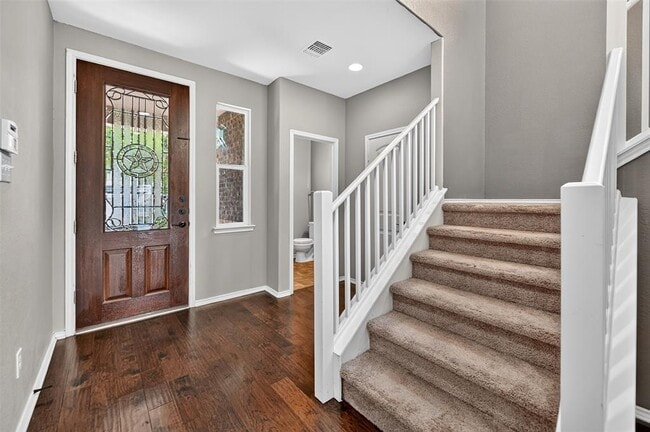 Photo - 1049 Clove Hitch Dr