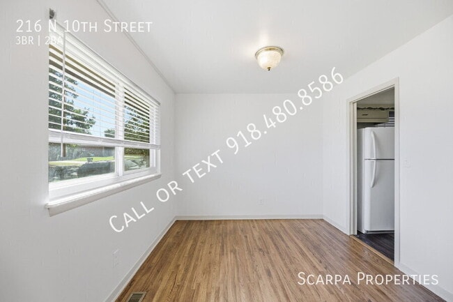 Photo - 216 N 10th St