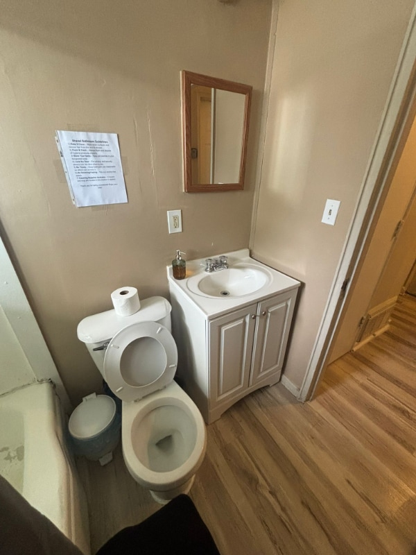 Photo - 240 W Ann Arbor Ave