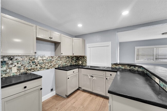 Photo - 2360 NW 6th St