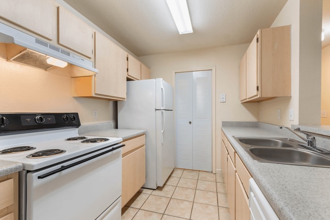 Photo - Grande Court Apartments