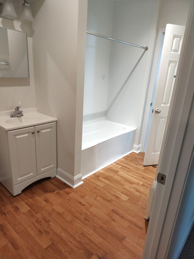 Photo - 6-Plex with Apartment Unit(s) Available! Unit 2420 Pleasant #3