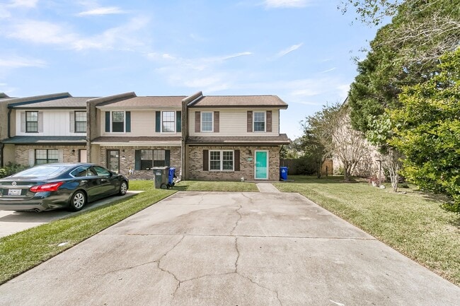 Photo - 3 Bedroom 1.5 Bath Town Home in North Charleston