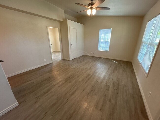 Photo - 912 Southside Dr