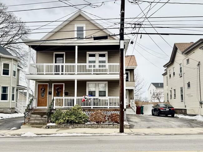 Building Photo - 328 Stevens St Unit 2