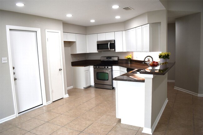 Photo - 18007 Forest Cedars Dr