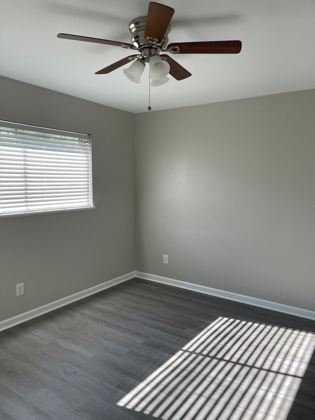 Photo - 1619 Anita St