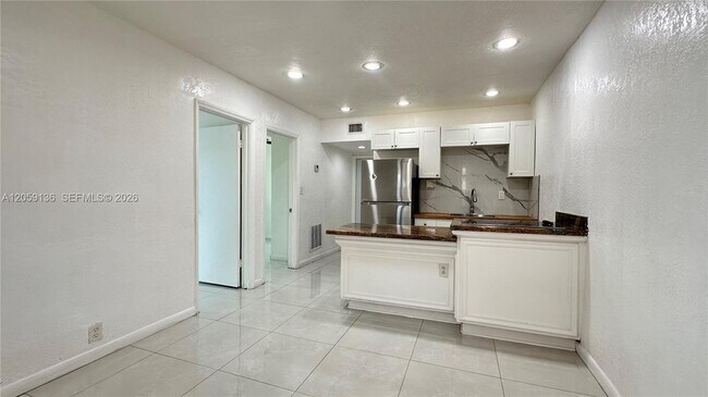 Photo - 2220 Charleston St Unit 2