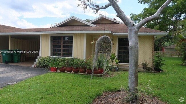 Building Photo - 3658 E Bell Dr Rental