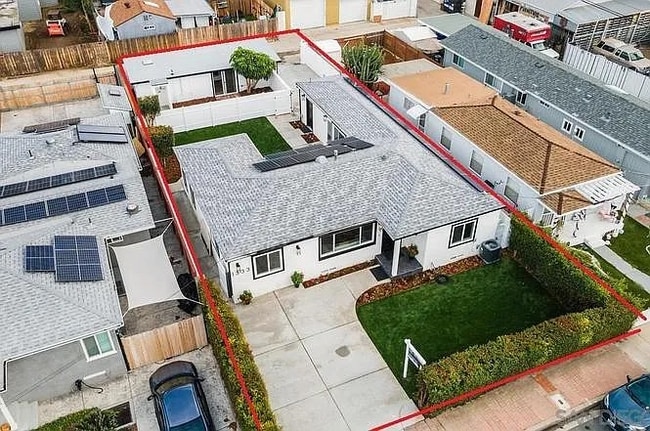 Building Photo - 1333 Nashville St