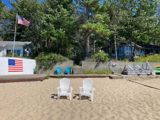 Photo - 2 Bedroom Extended Stay in Williamsburg with Low Off-Season Rates!