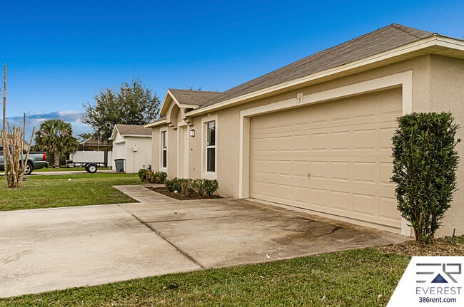 5 Lancelot Dr