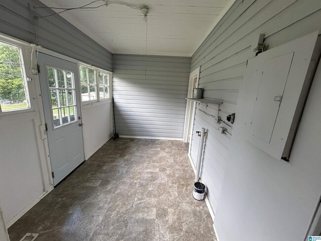Photo - 1416 11th Pl S