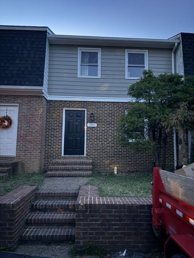1941 Willow Hill Dr