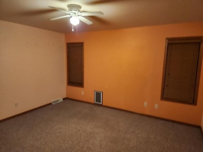 Photo - 336 Woodridge Pl