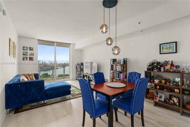 Photo - 253 NE 2nd St Unit 2003