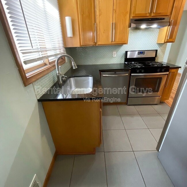 Photo - 5743 Xerxes Ave S