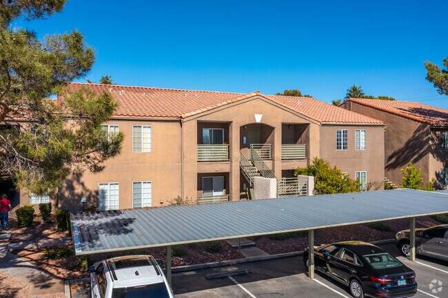 Photo - Isla At South Shores