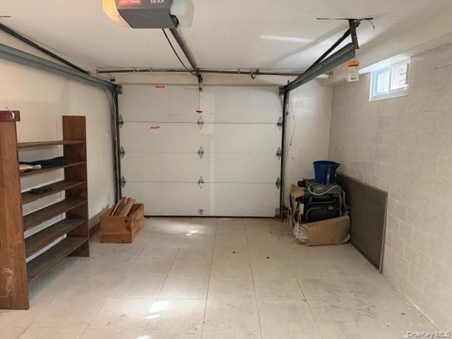 Photo - 268 Schenck Ave