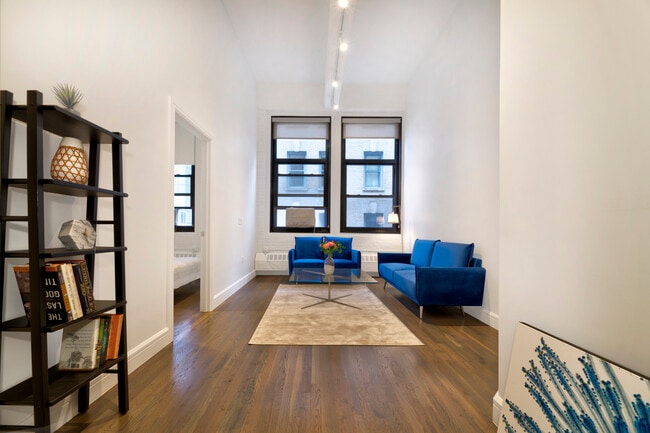 Photo - 110 Greenwich Ave