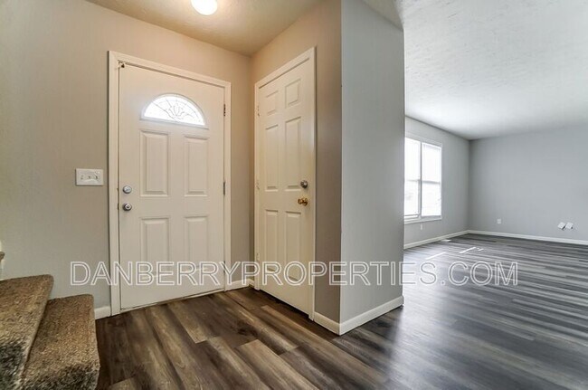 Photo - 1103 Searles Rd