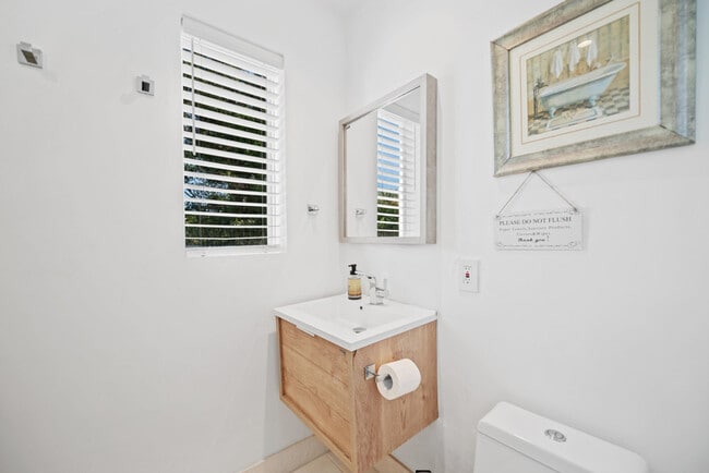 36 Phoenetia Ave Unit SI ID1056496P