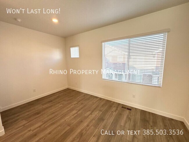 Photo - 1092 E Vessel Ct