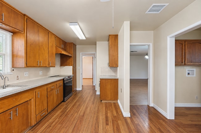 3627 Harding St Unidad 1
