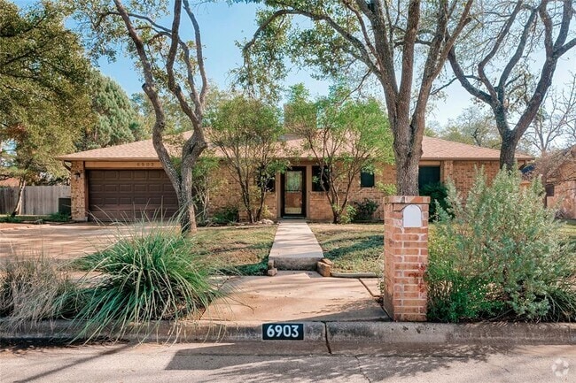 Building Photo - 6903 Fence Line Dr Rental