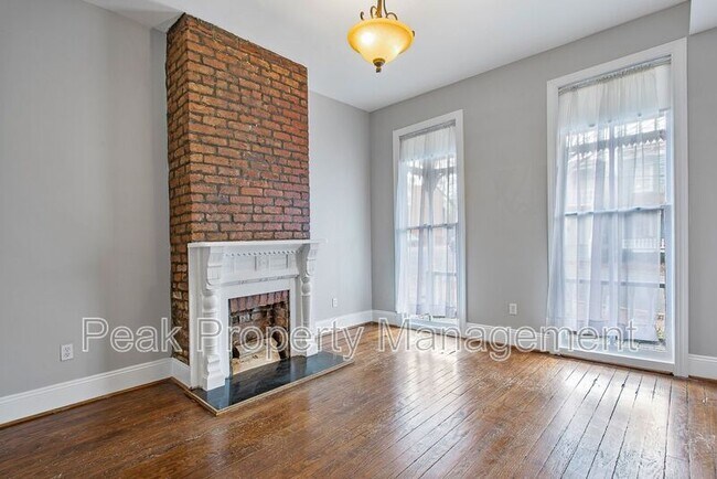 Photo - 2122 E Marshall St