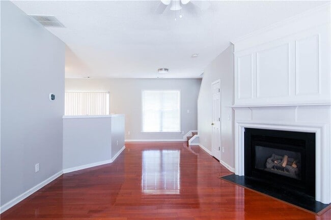 Photo - 2401 Oxwell Way