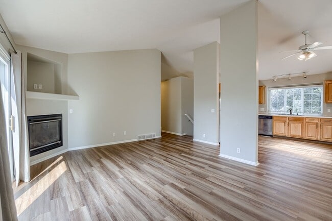 Photo - Must See 3 Bedroom In Coyote Run!!