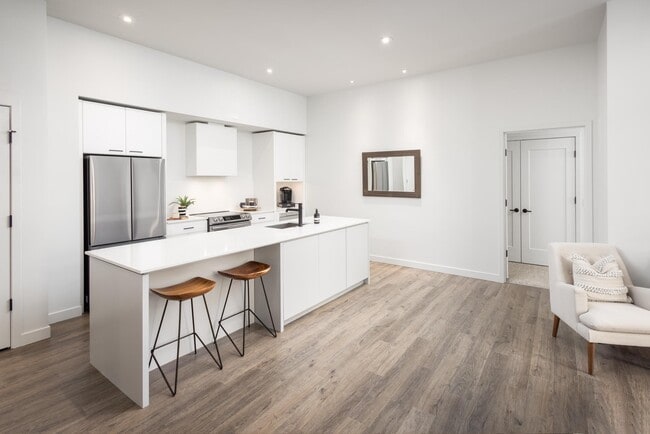 Photo - Boulder Commons