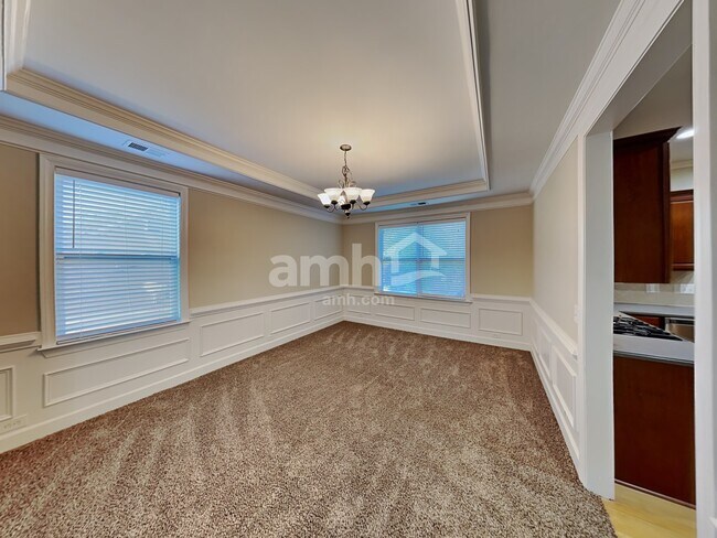 Photo - 111 Woodview Ct