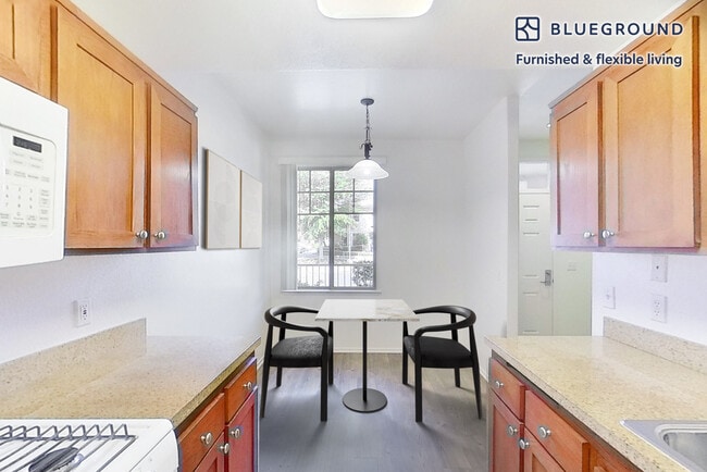 Photo - 29128 Oak Creek Ln Unidad FL2-ID10498A