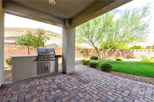 Photo - 7017 Pearl Hilltop Ct