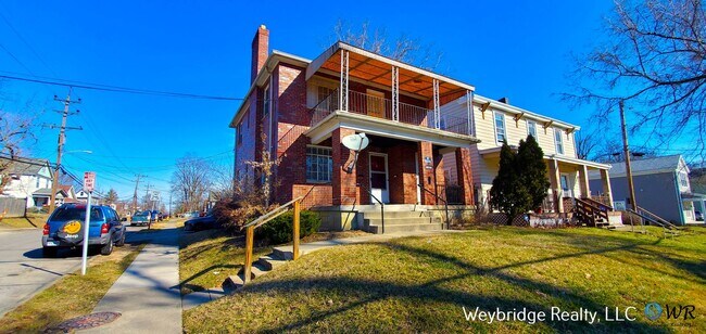 Building Photo - 1322 Cedar Ave Unit # 2