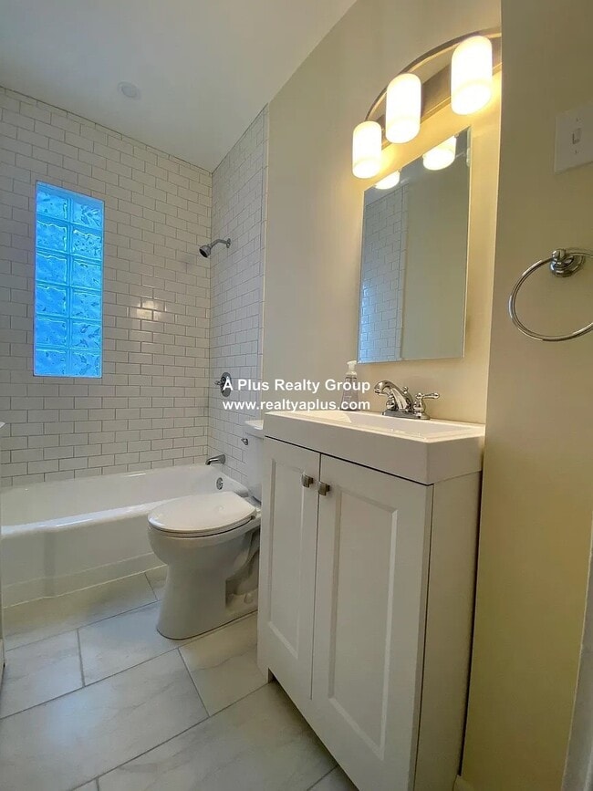 Photo - 840 South St Unidad 1