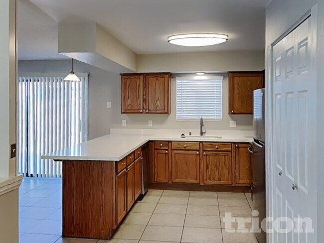 Photo - 271 Princess Ann Ct