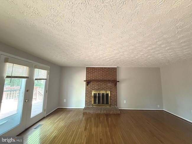 14931 Windmill Terrace