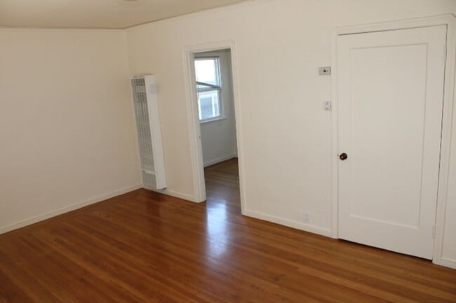 1209-1211 Marin Ave Unit 1209 MARIN AVE