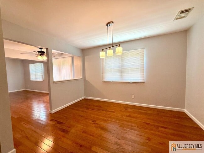 44 Drake Rd