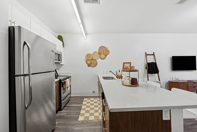 006A8282 - Slate at 901