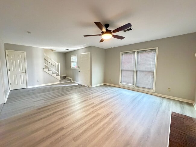 Photo - Prime location for a perfect 3 bed and 1.5 bath home!