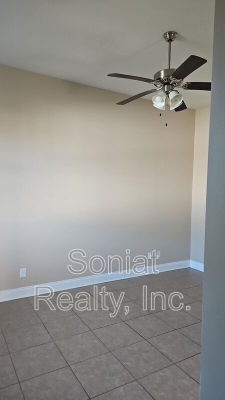 Photo - 3509 Hamburg St