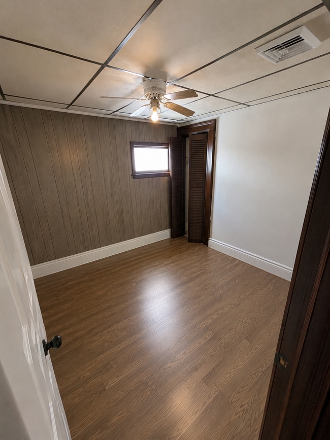136 Milton St Unit 2