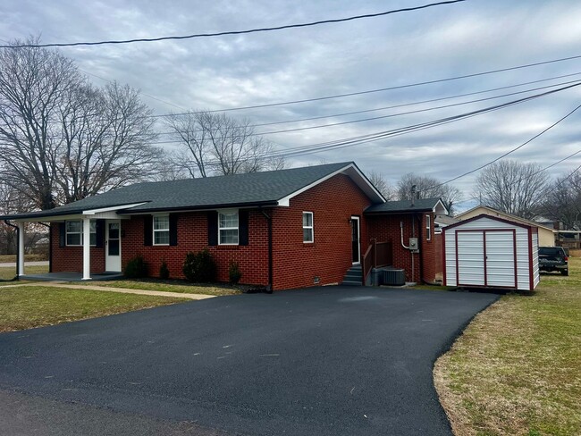 3 Bedroom brick home with a shed - 3 Bedroom brick home with a shed